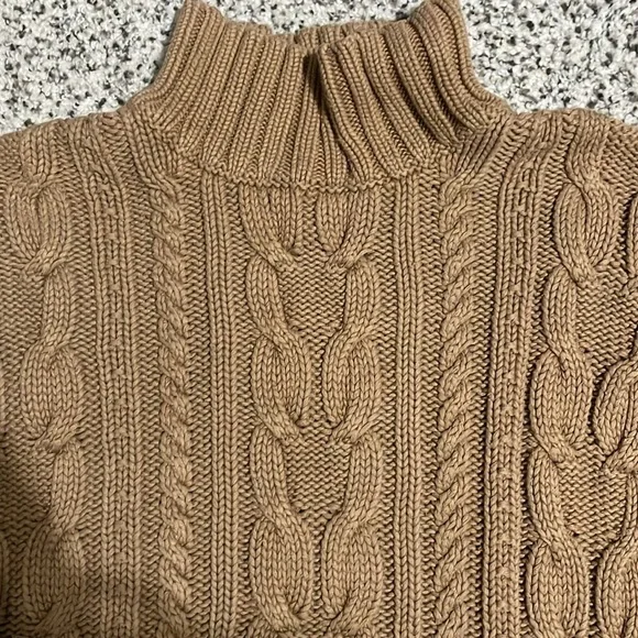 Women’s Chap’s sweater - Picture 2 of 4